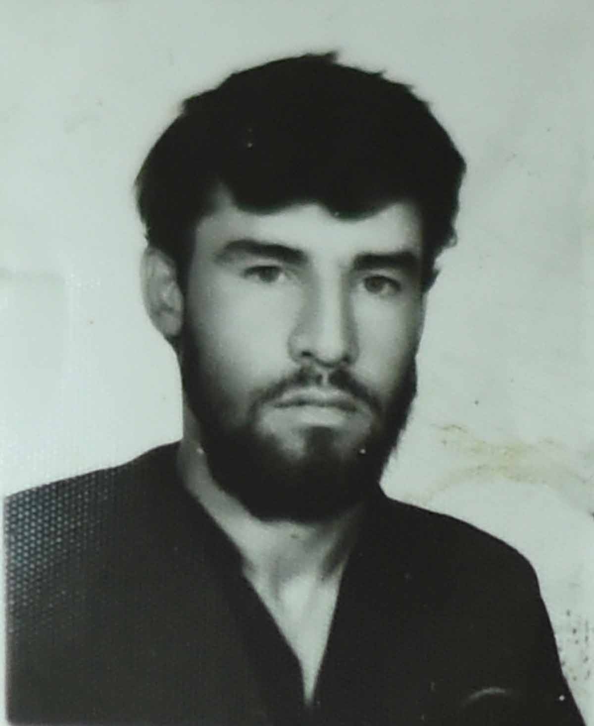 Retrato de Shah Marai durante la época del gobierno talibán, cuando la barba era obligatoria en los hombres