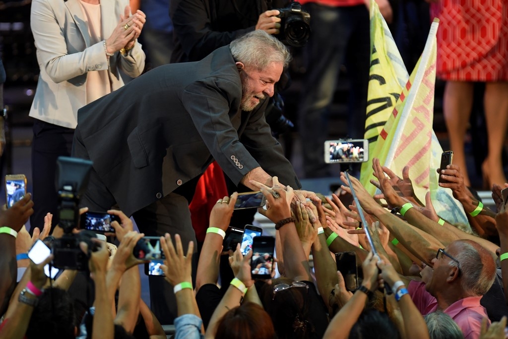 El expresidente brasileño Lula da Silva lanza su pre-candidatura presidencial en Expominas, Belo Horizonte, Brasil, el 21 de febrero de 2018