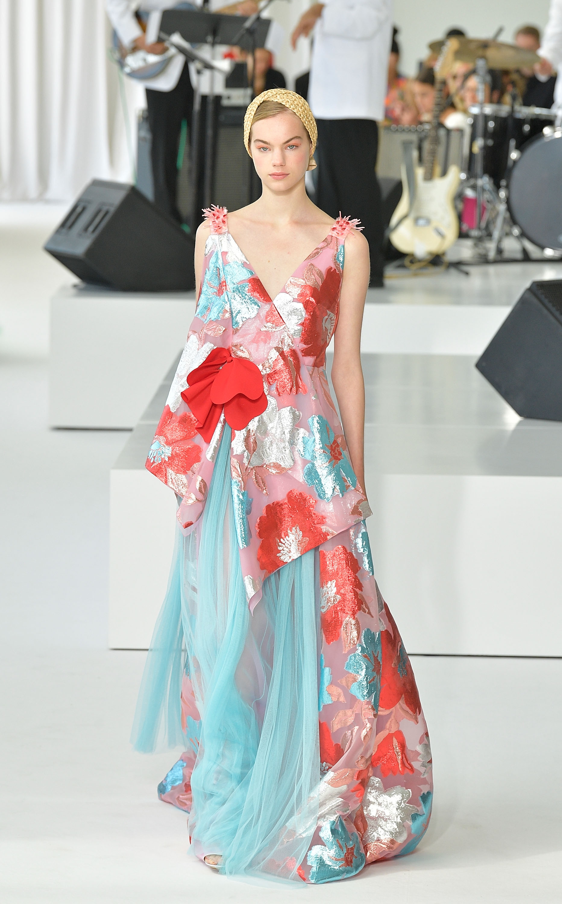 Una modelo exhibe una creación de la marca española Delpozo en la New York Fashion Week, el 13 de septiembre de 2017