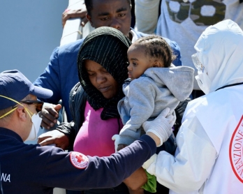 italia-imigrantes-barco.jpg