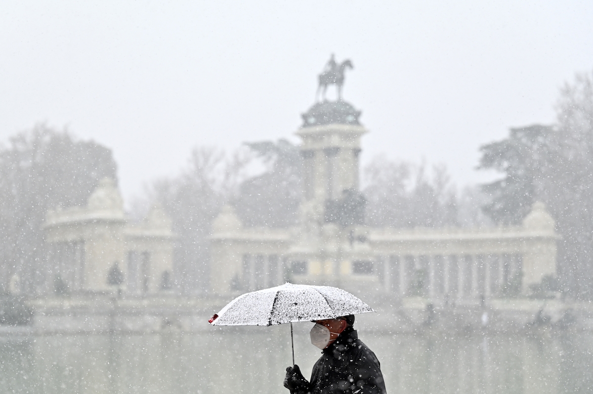 https://focus.afp.com/sites/default/files/styles/list_xl/public/medias/aa_new_posts/countries/espagne/madrid-snow-jan21/000_8yc37j.jpg?itok=EheTXzSb